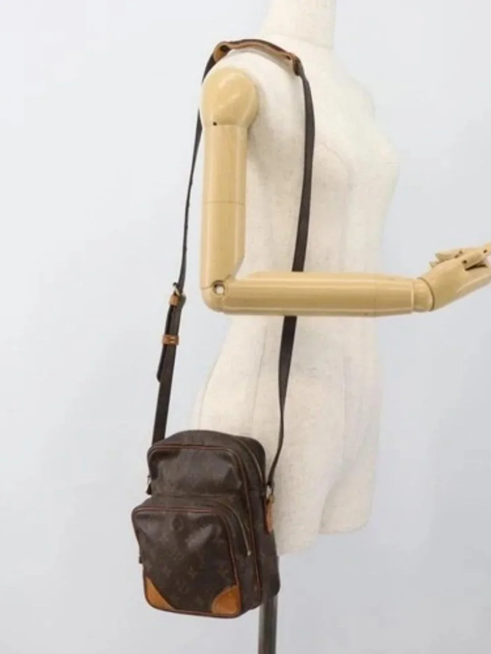 LOUIS VUITTON Monogram Amazon Shoulder Bag M45236 LV Auth BA13401